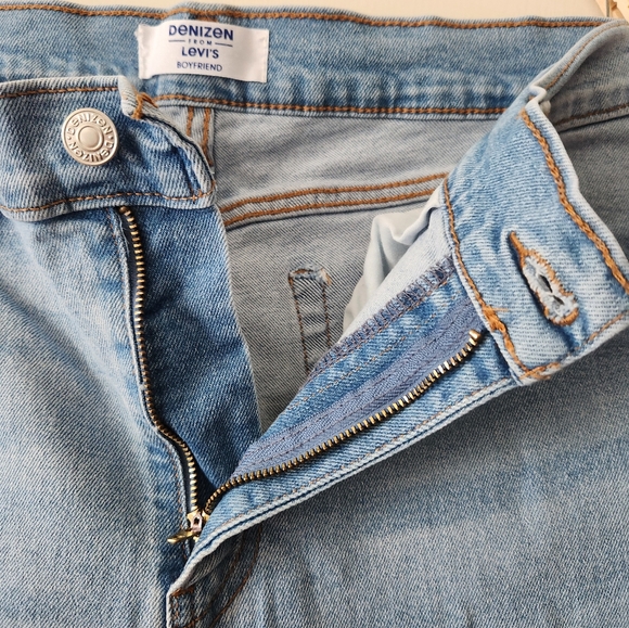 Denizen for Levi Miderise Cropped Jeans (2 available) - Picture 4 of 11